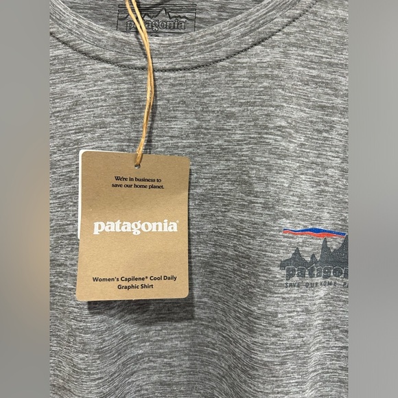 Patagonia Women's XL Capilene Cool Daily Graphic T-Shirt Grey NWT - Picture 8 of 12